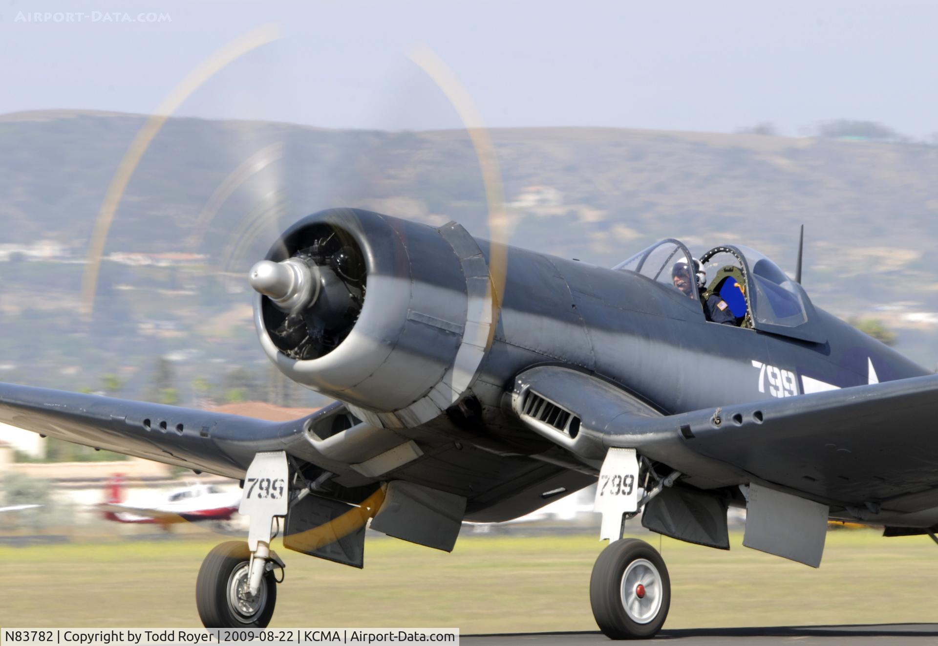 N83782, 1942 Vought F4U-1 Corsair C/N 3884 (Bu 17799), CAMARILLO AIR SHOW 2009