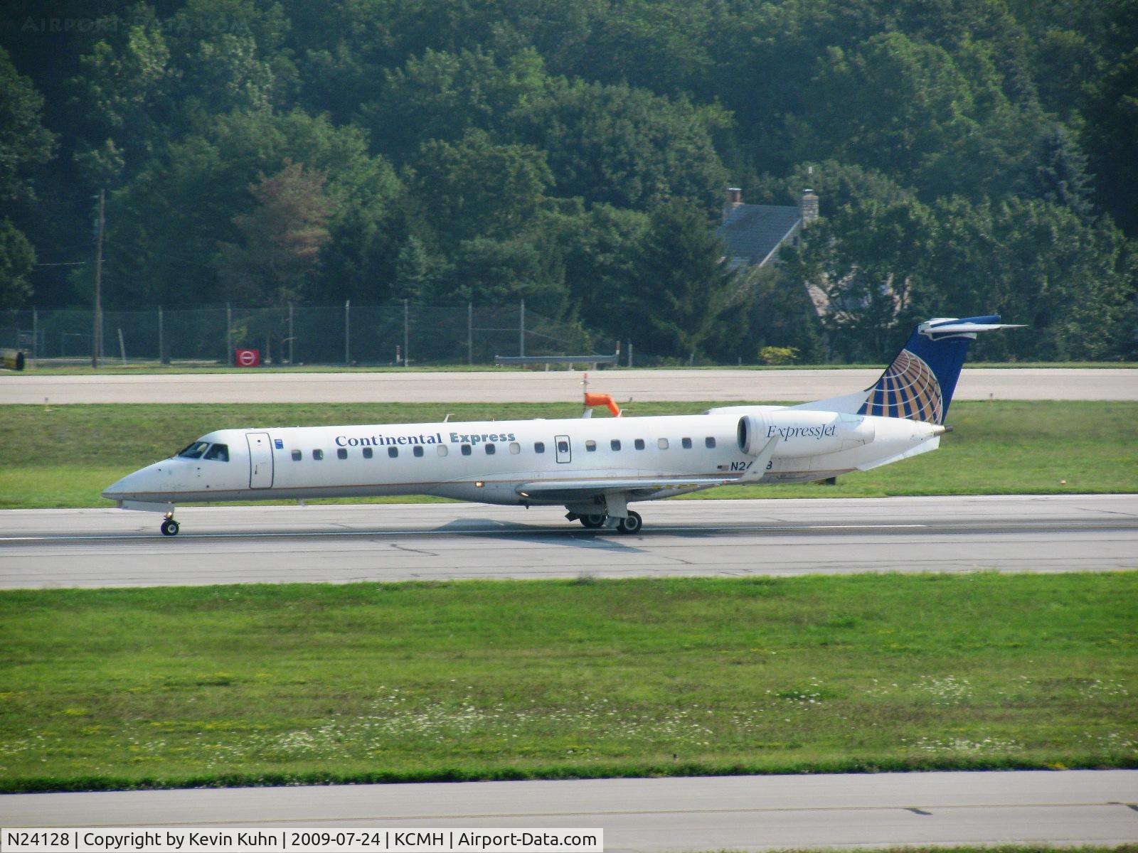 N24128, 2003 Embraer ERJ-145XR (EMB-145XR) C/N 145700, Winglets make any aircraft look good, in my opinion, but they also do an excellent job of obscuring the reg.