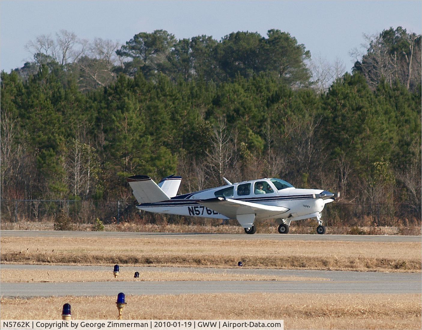 N5762K, 1964 Beech S35 Bonanza C/N D-7550, Landing rollout