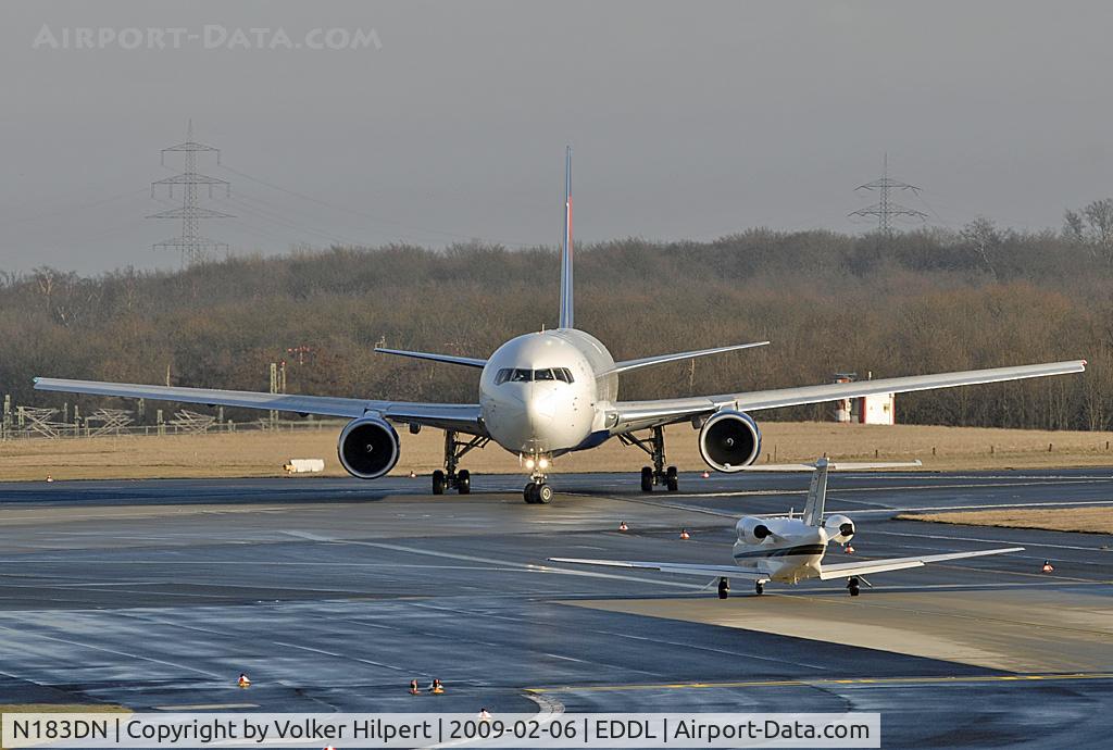 N183DN, 1993 Boeing 767-332 C/N 27110, at dus