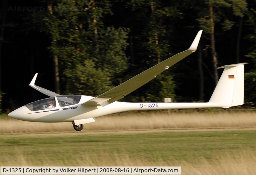 D-1325, Schleicher ASH-25 C/N 25240, at bex