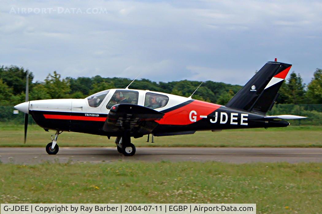 G-JDEE, 1982 Socata TB-20 Trinidad C/N 333, Seen taxiing out for departure PFA Kemble 2004