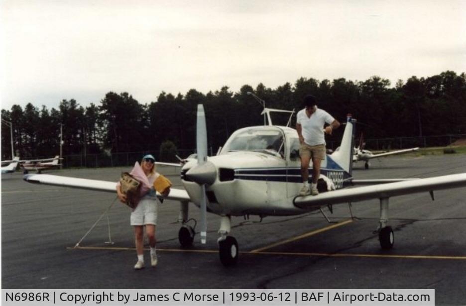 N6986R, Beech B19 Sport 150 C/N MB753, Pam and Tony Consiglio coming in from Maine B19 to visit family in MA.