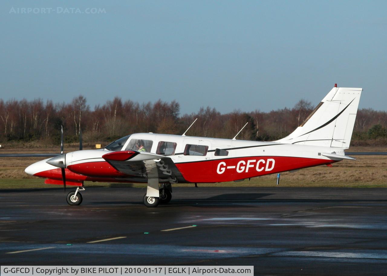 G-GFCD, 1981 Piper PA-34-220T Seneca III C/N 34-8133073, LOCAL SENECA