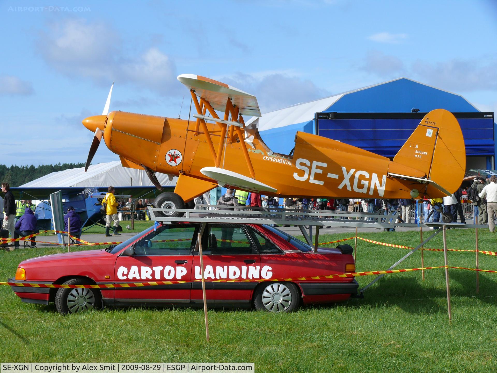 SE-XGN, 1979 EAA Biplane Model P-2 C/N 101, EAA P2 Biplane SE-XGN Car Top Landings