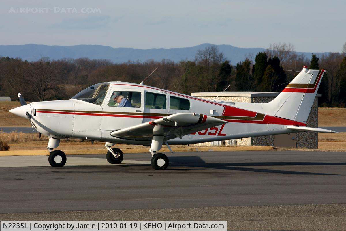 N2235L, 1976 Beech C23 Sundowner 180 C/N M-1905, About to start up on a clear winter afternoon.
