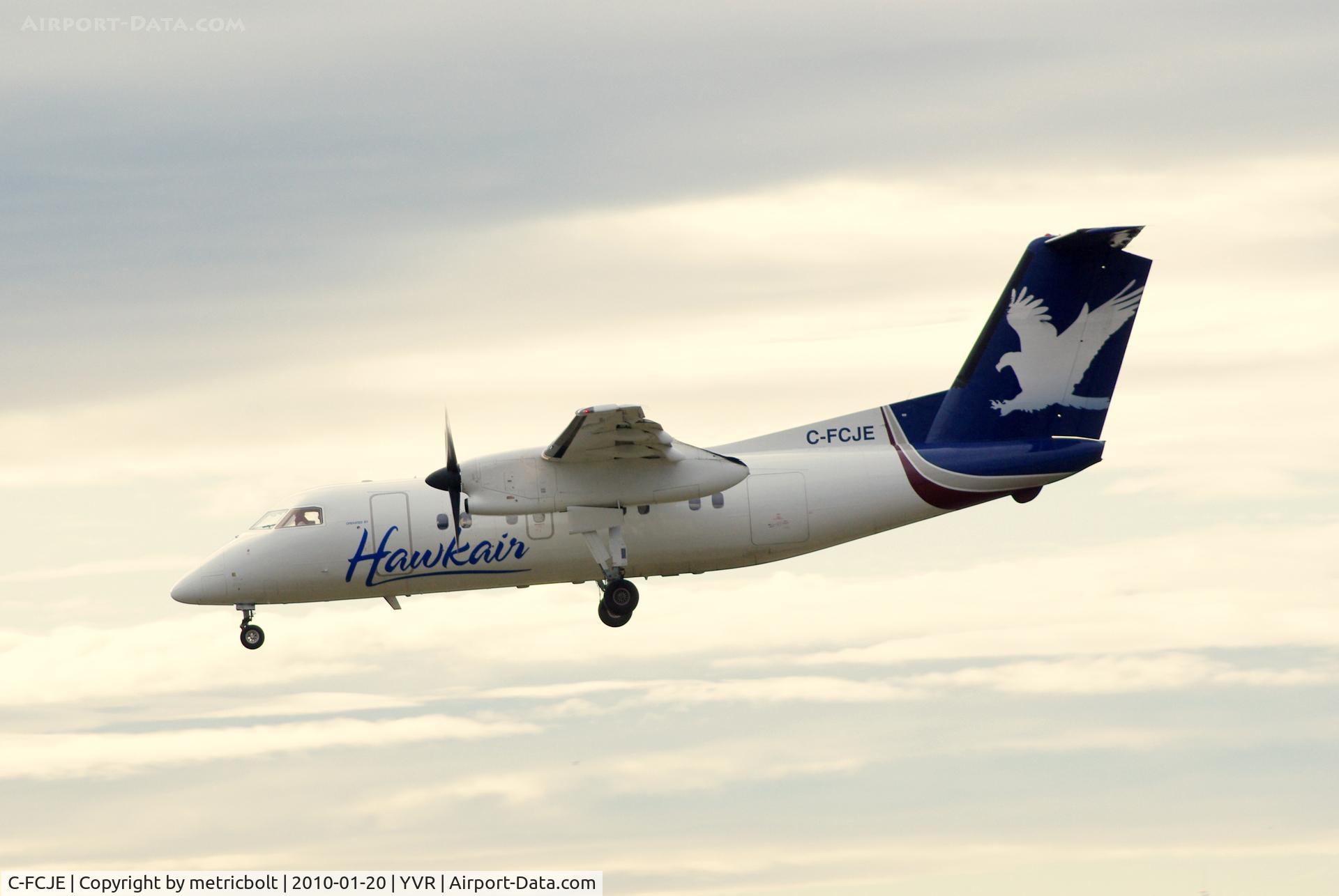 C-FCJE, 1989 De Havilland Canada DHC-8-102 Dash 8 C/N 165, Landing at YVR