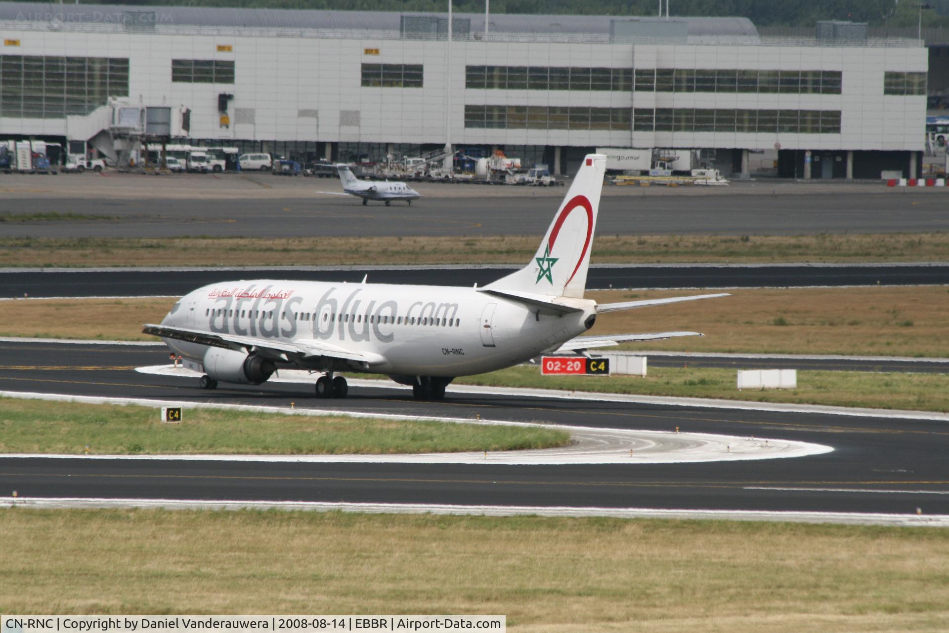 CN-RNC, 1994 Boeing 737-4B6 C/N 26529, Taxiing to the gate