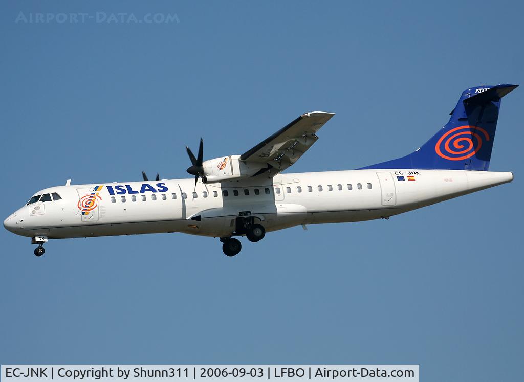EC-JNK, 1990 ATR 72-201 C/N 195, Landing rwy 32L