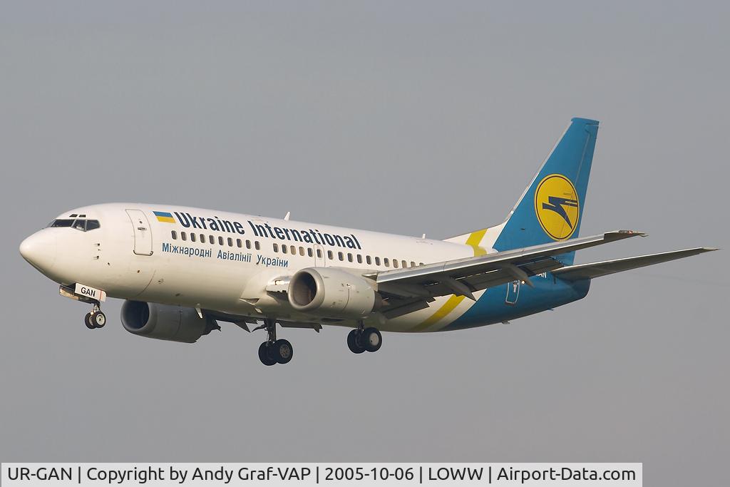 UR-GAN, 1998 Boeing 737-36N C/N 28569, Ukraine International 737-300