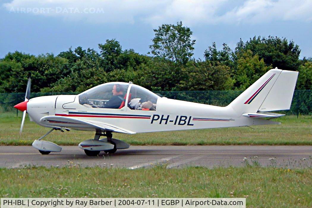 PH-IBL, Pottier P-220S Koala C/N 467,  Pottier P.220S Koala [467] Kemble~G 09/07/2004. Seen taxiing out for departure PFA Kemble 2004