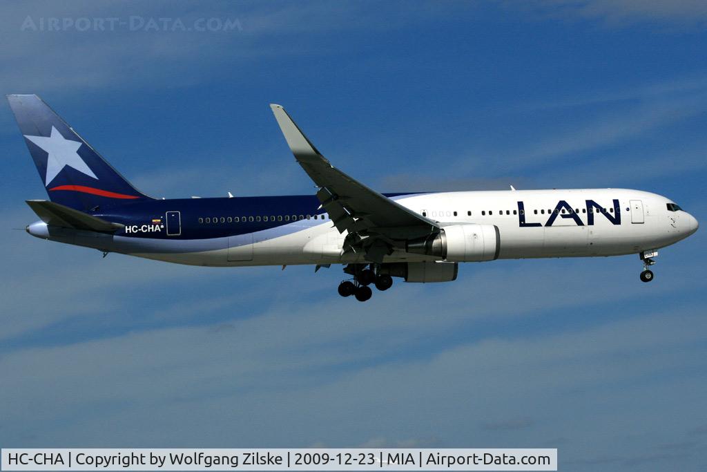 HC-CHA, 1997 Boeing 767-316/ER C/N 27613, visitor