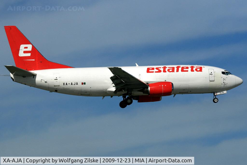 XA-AJA, 1987 Boeing 737-3Y0/SF C/N 23747, visitor