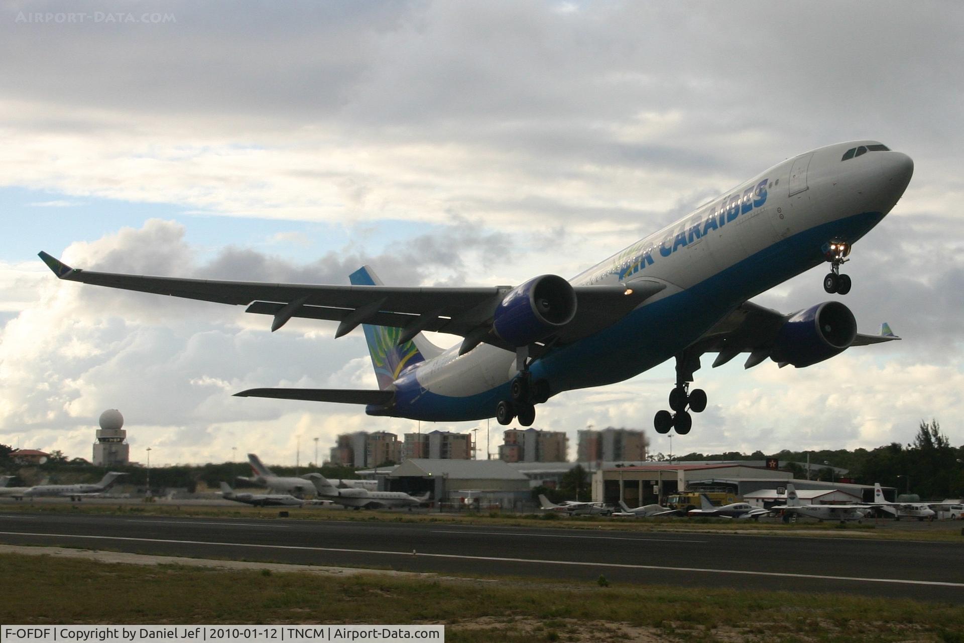 F-OFDF, 1999 Airbus A330-223 C/N 253, Air Caraibes F-OFDF departing TNCM runway 10