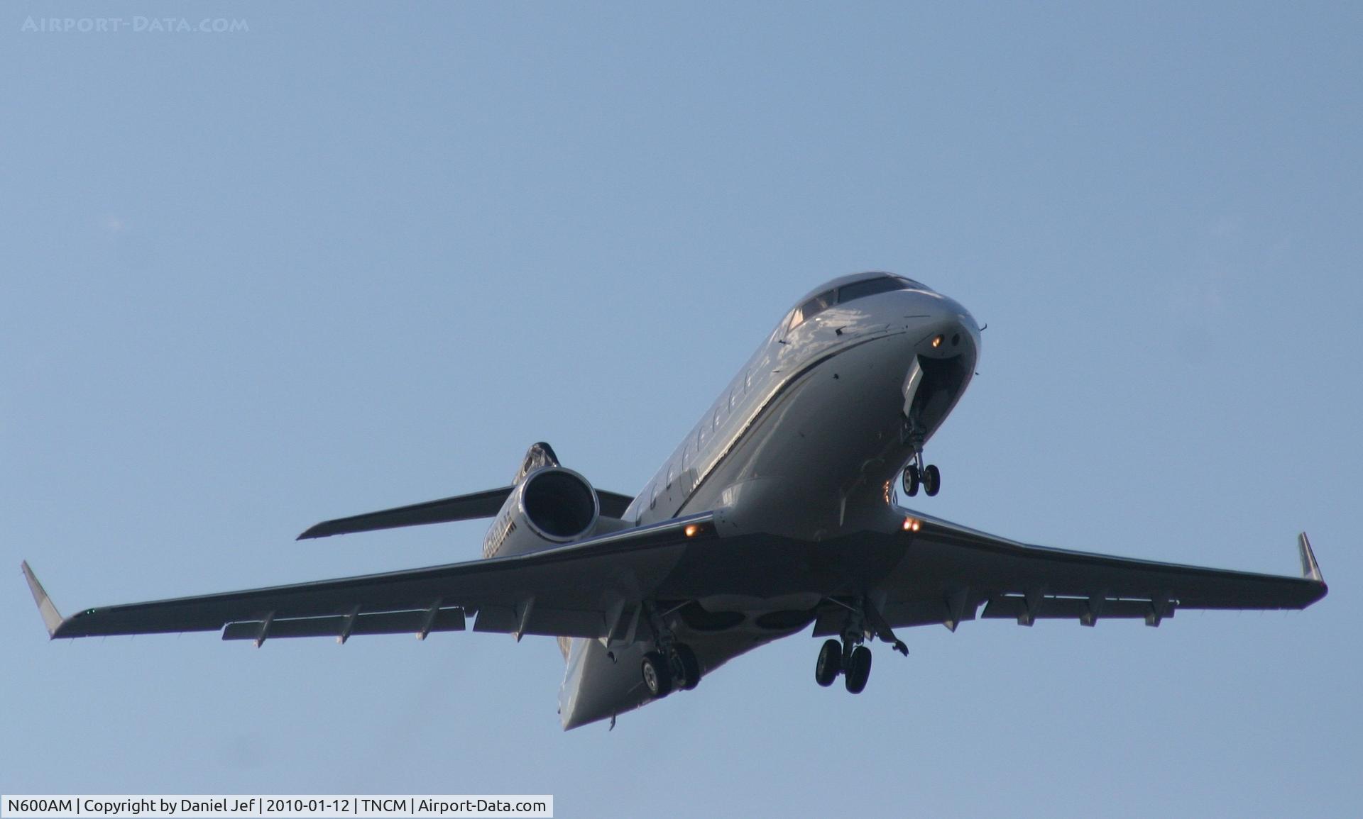 N600AM, 1997 Canadair Challenger 604 (CL-600-2B16) C/N 5345, N600AM departing TNCM