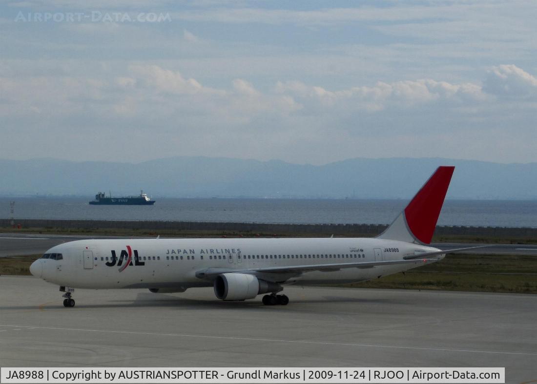JA8988, Boeing 767-346 C/N 29863, JAL Airlines