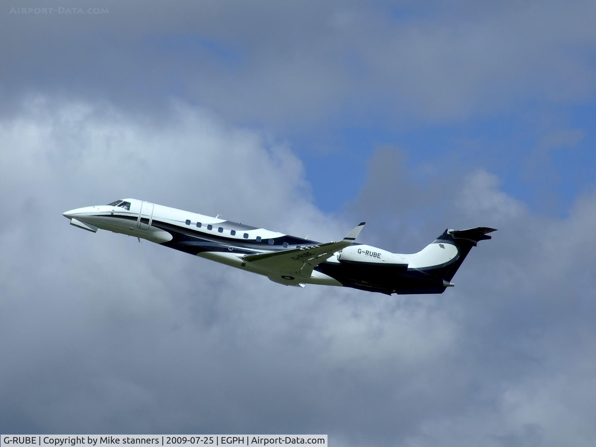 G-RUBE, 2009 Embraer EMB-135BJ Legacy C/N 14501100, G-RUBE Departs runway 24 at EDI