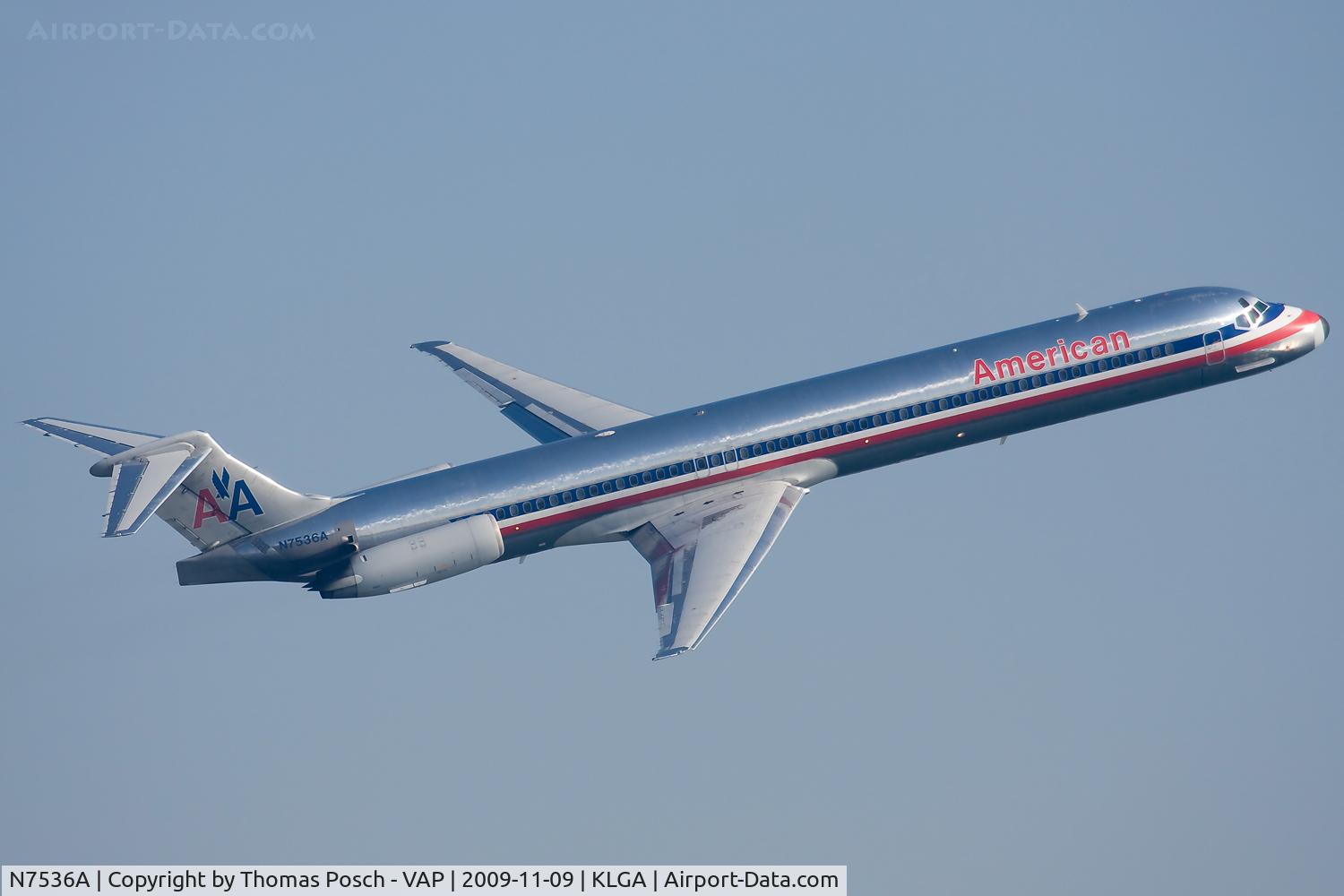N7536A, 1990 McDonnell Douglas MD-82 (DC-9-82) C/N 49990, American Airlines