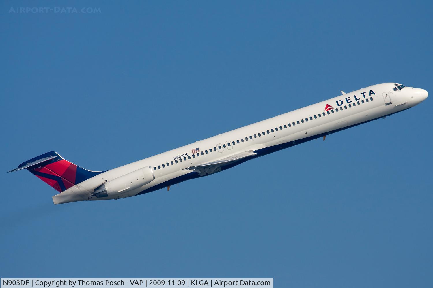 N903DE, 1992 McDonnell Douglas MD-88 C/N 53380, Delta Airlines