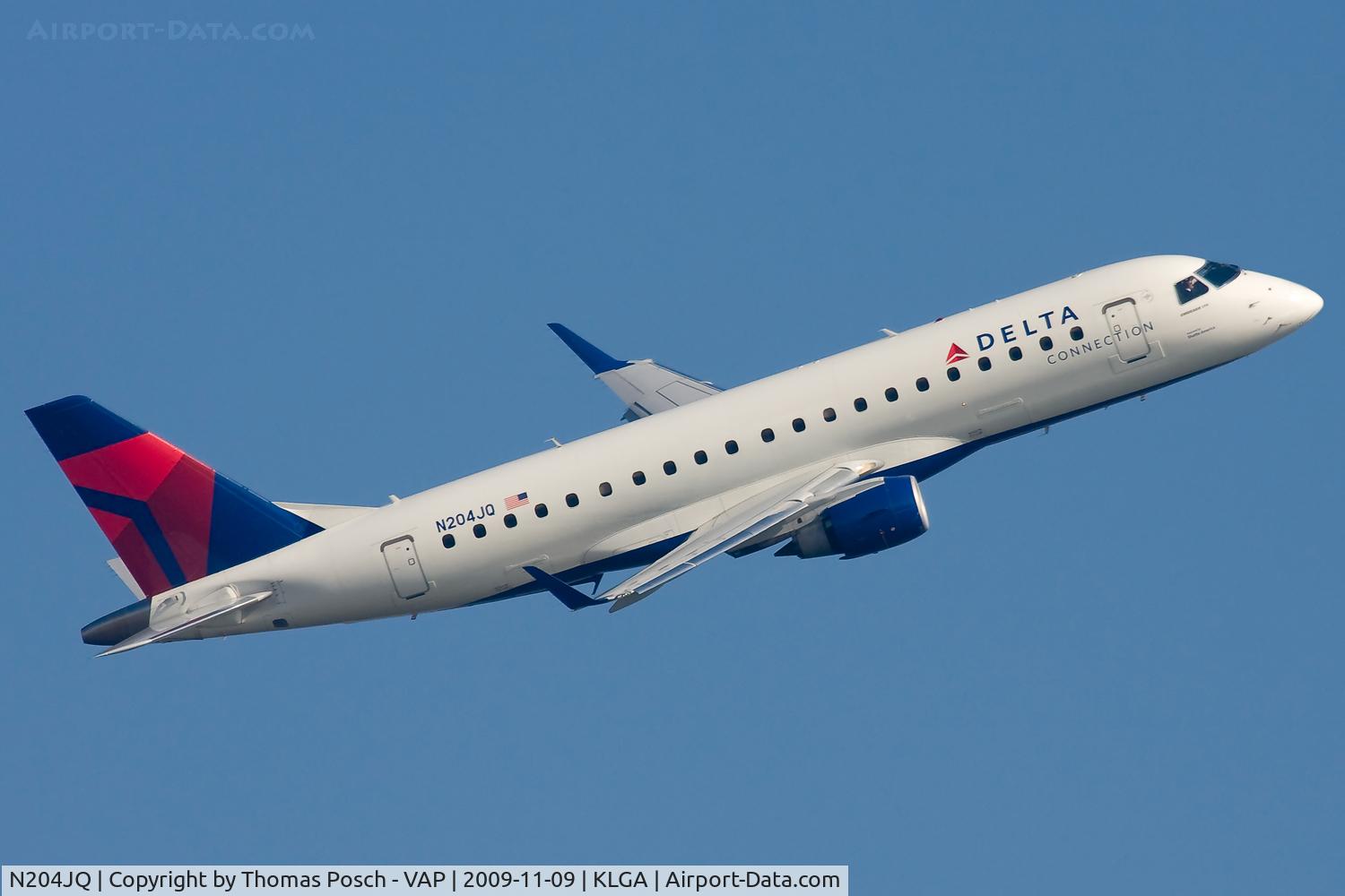 N204JQ, 2008 Embraer 175LR (ERJ-170-200LR) C/N 17000243, Delta Connection