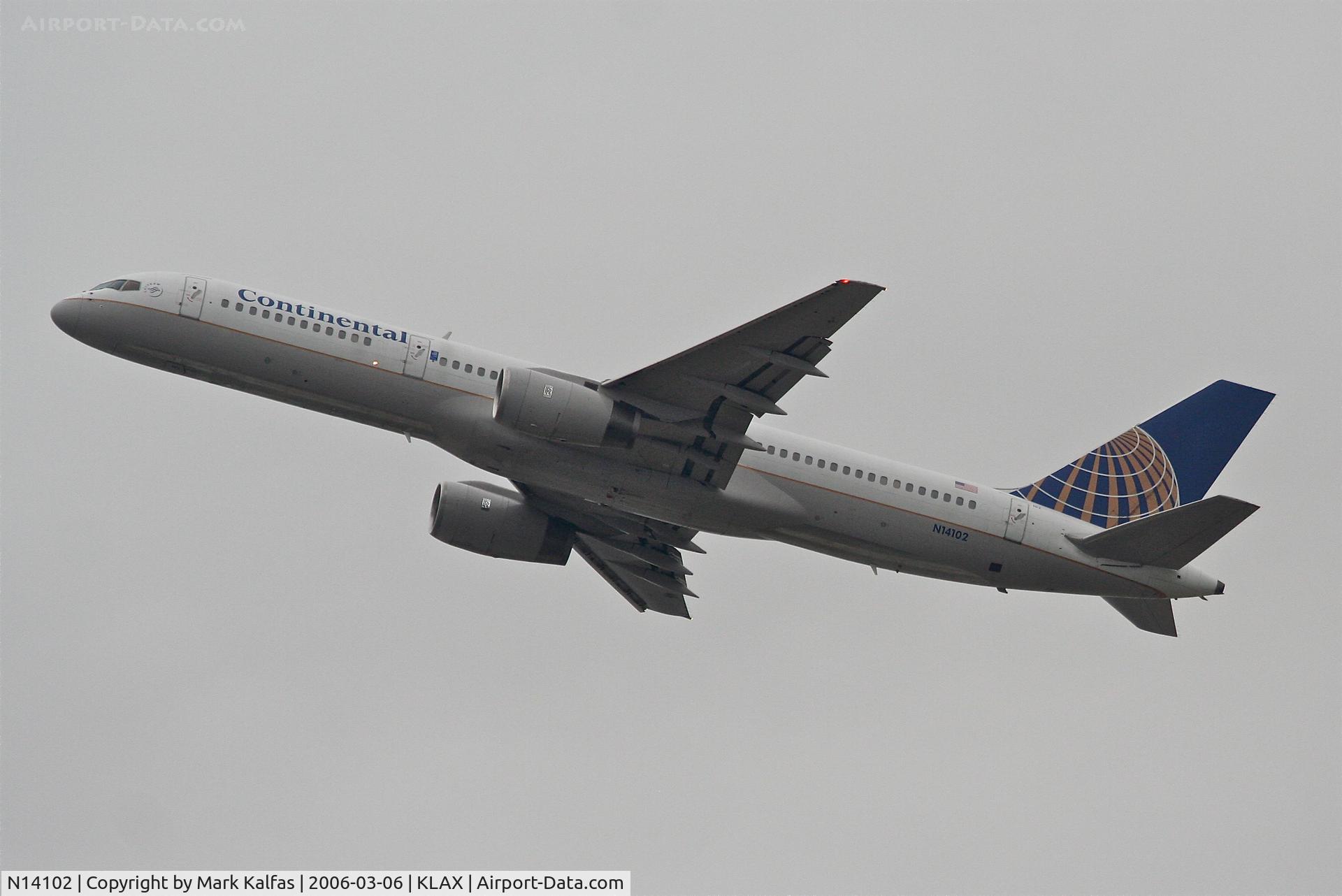 N14102, 1994 Boeing 757-224 C/N 27292, Continental 757-224, 25R departure KLAX.