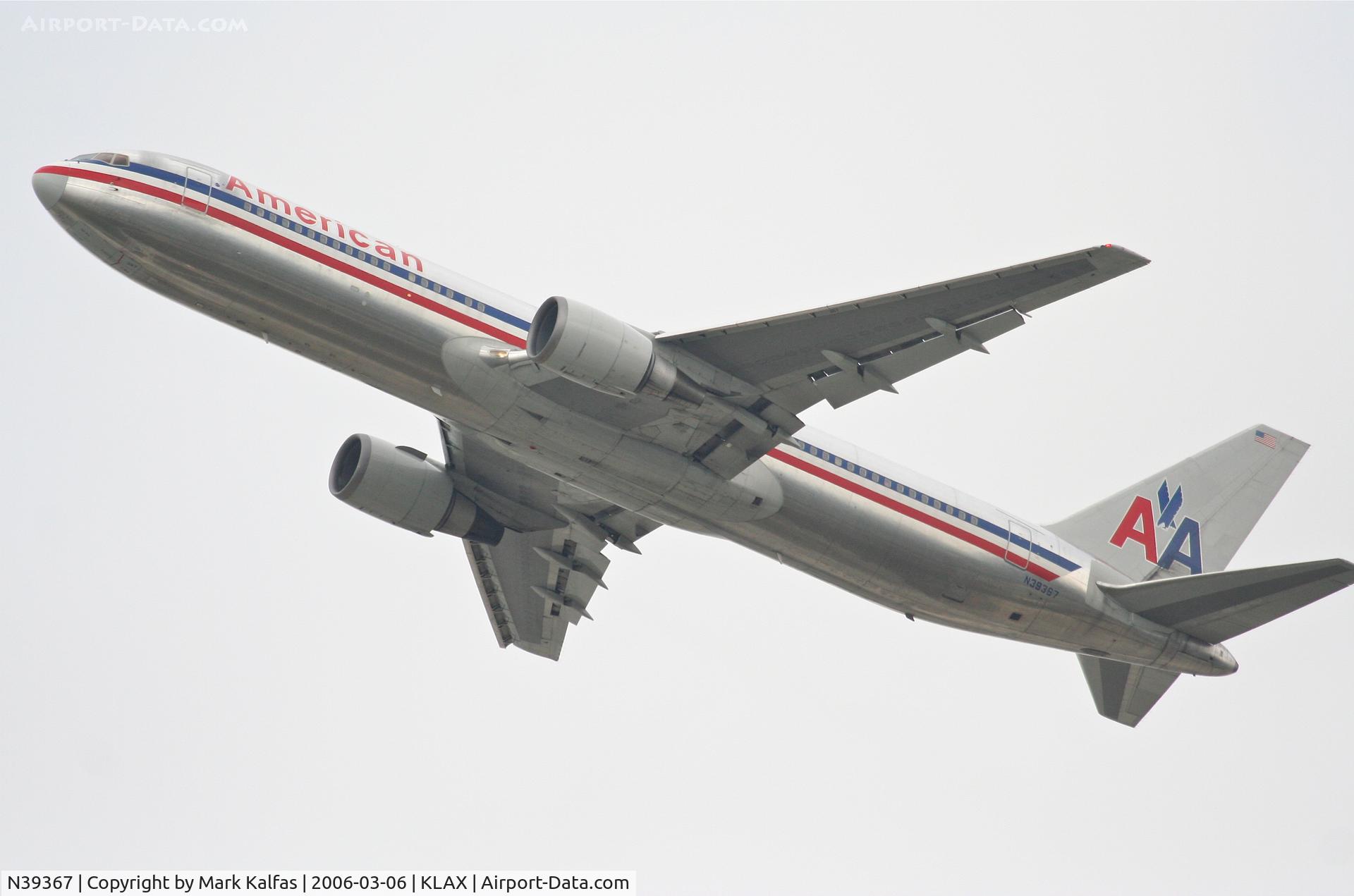N39367, 1991 Boeing 767-323 C/N 25194, American Airlines Boeing 767-323, 25R departure KLAX.