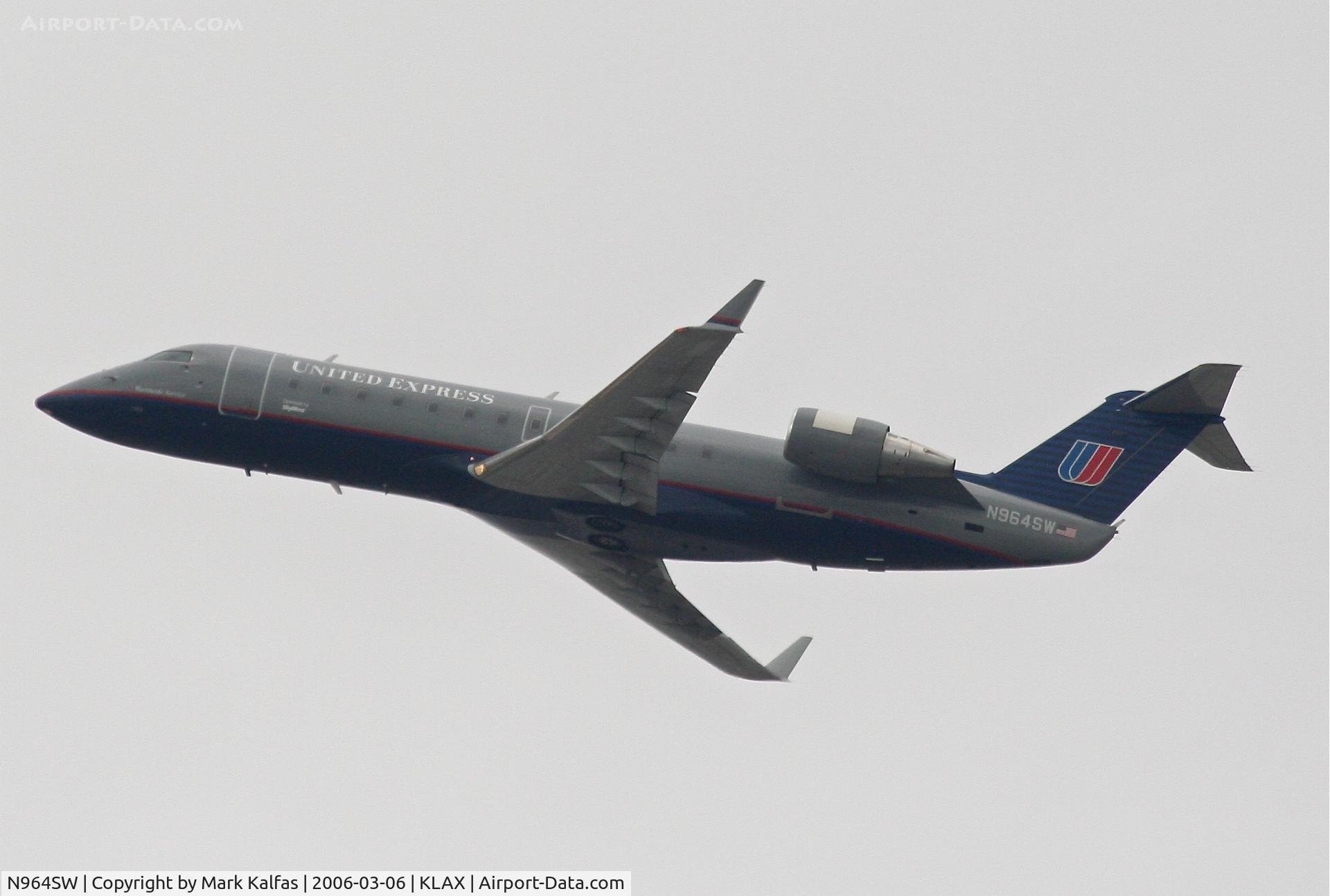 N964SW, 2003 Bombardier CRJ-200ER (CL-600-2B19) C/N 7868, SkyWest CL-600-2B19, 25R departure KLAX.