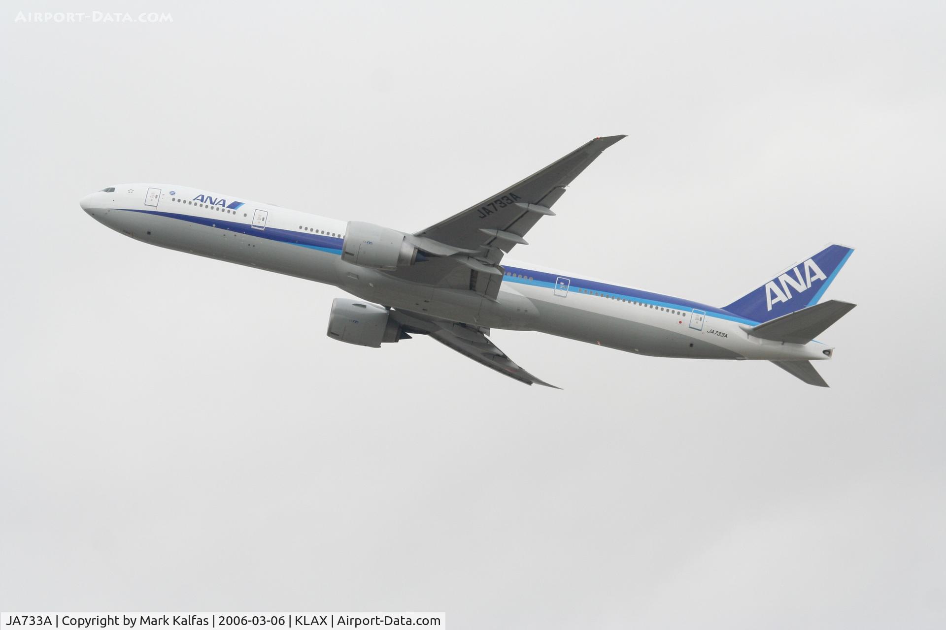 JA733A, 2005 Boeing 777-381/ER C/N 32648, ANA Boeing 777-381 (ER), 25R departure KLAX.