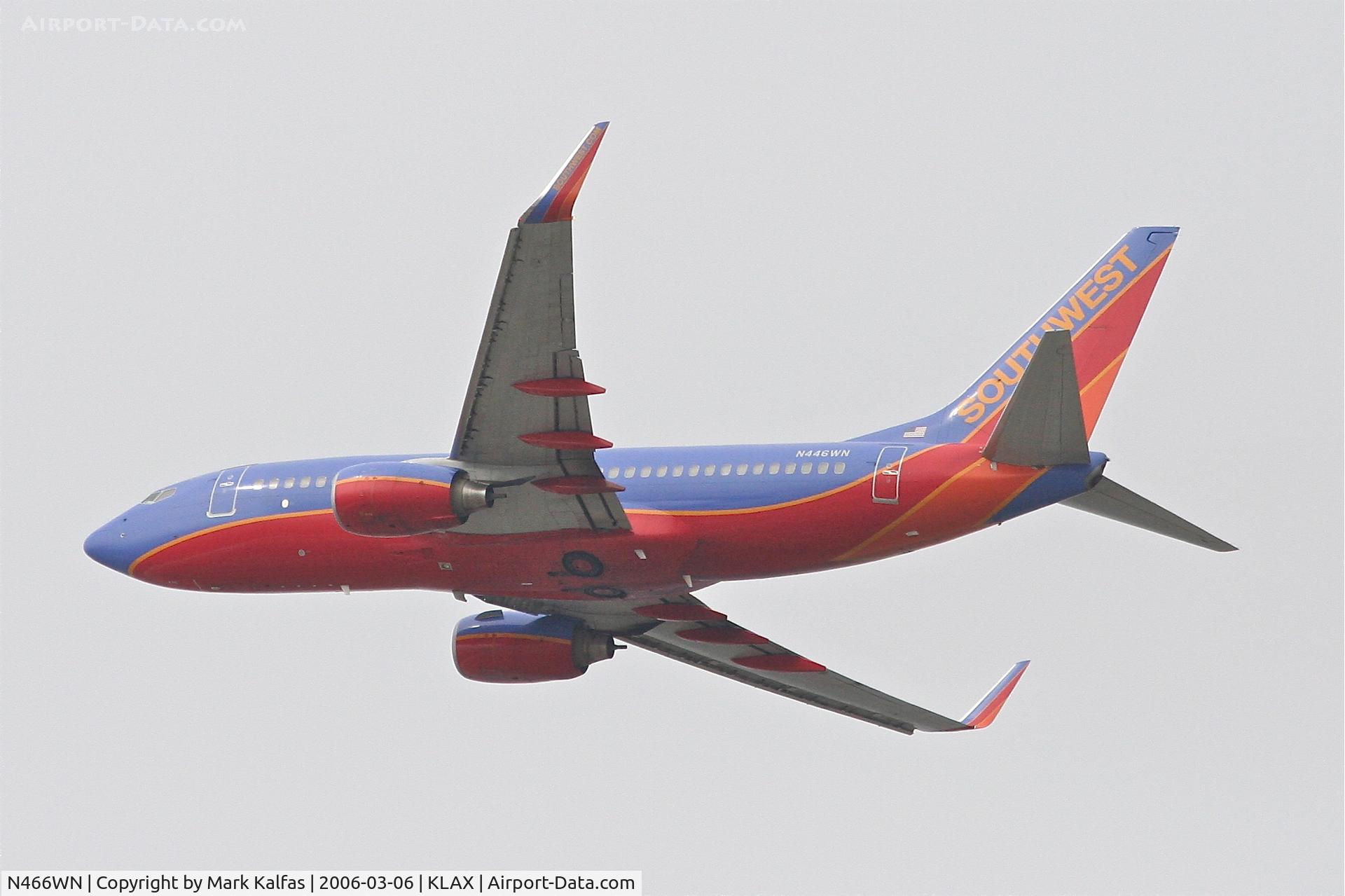N466WN, 2004 Boeing 737-7H4 C/N 30677, Southwest Boeing 737-7H4, 25R departure KLAX.