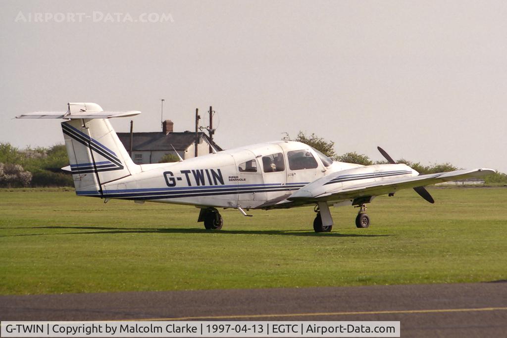 G-TWIN, 1978 Piper PA-44-180 Seminole C/N 44-7995072, Piper PA-44-180 Seminole at Cranfield in 1997.