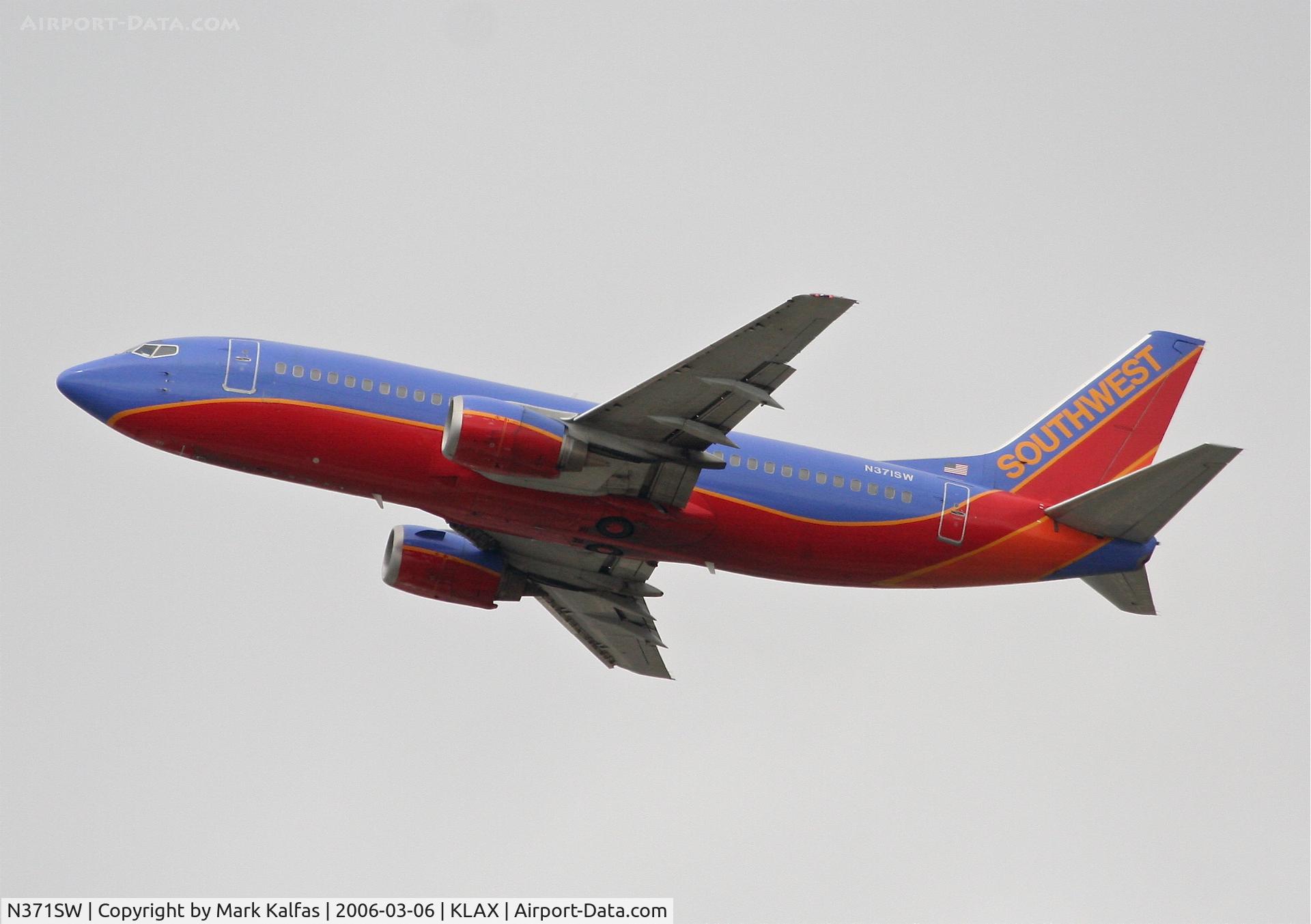 N371SW, 1993 Boeing 737-3H4 C/N 26598, Southwest Boeing 737-3H4, 25R departure KLAX.