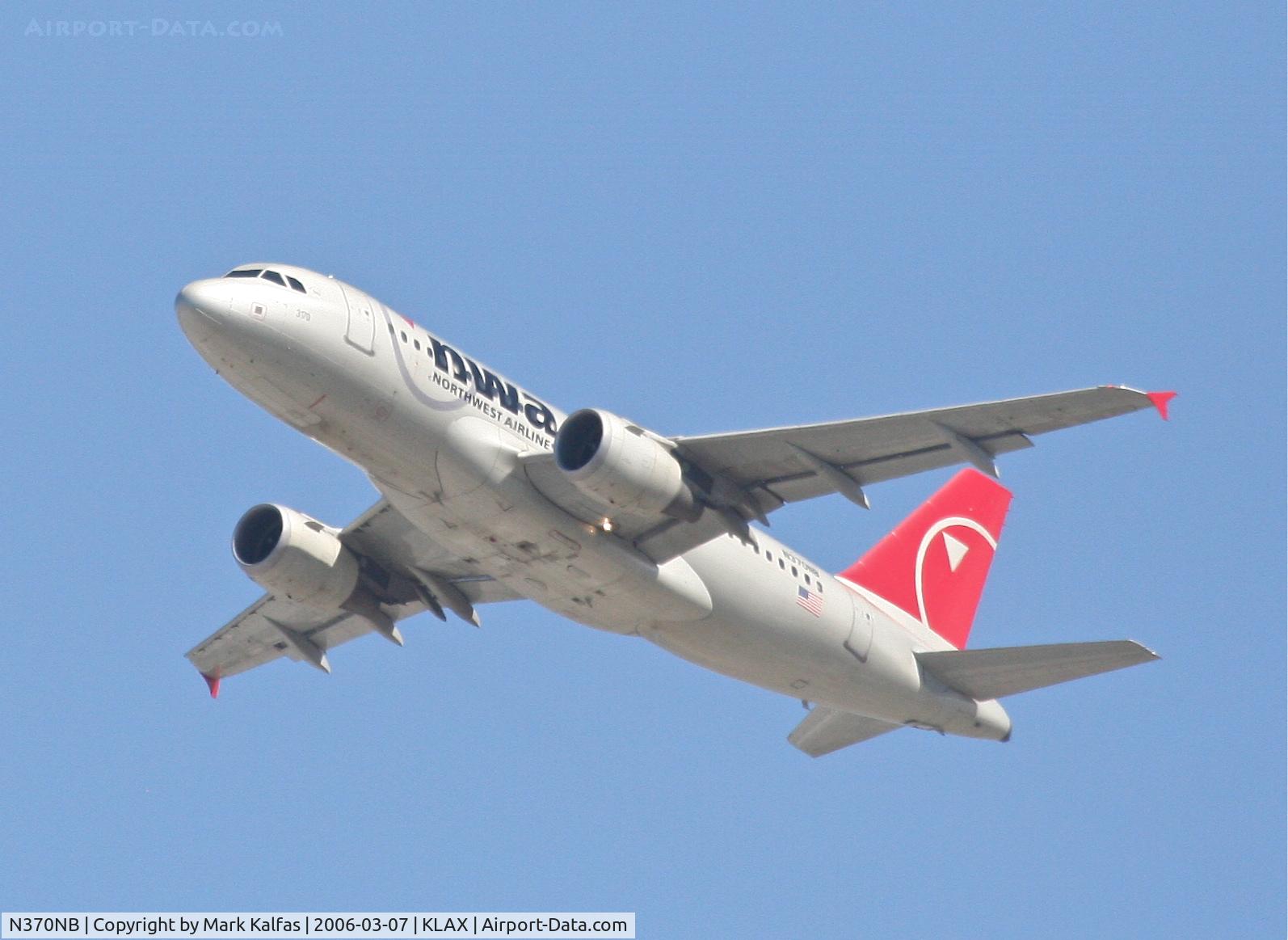 N370NB, 2003 Airbus A319-114 C/N 2087, Northwest Airlines A319-114, 25R departure KLAX.
