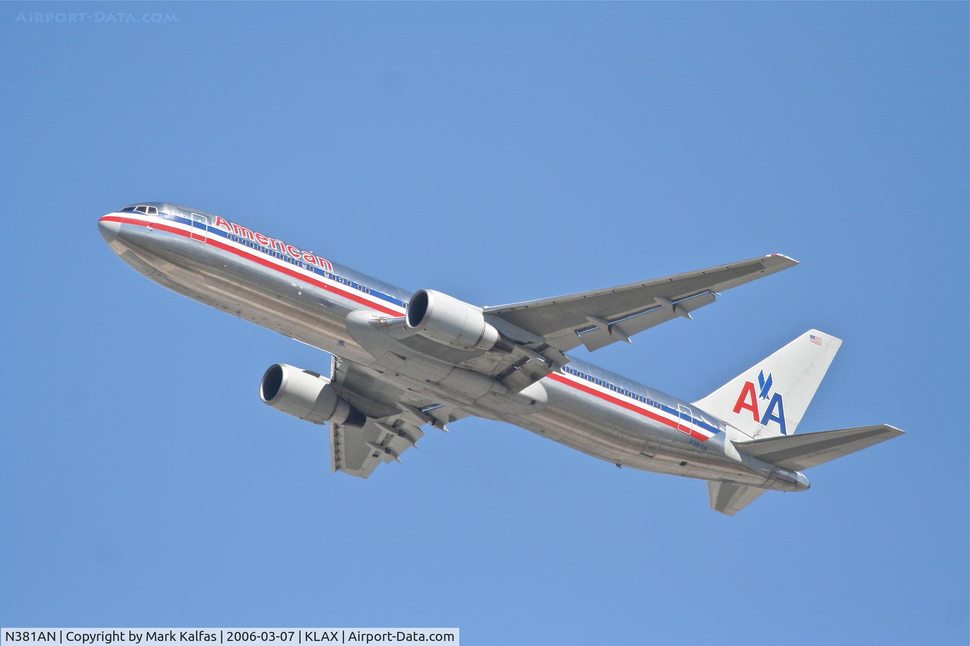 N381AN, 1993 Boeing 767-323 C/N 25450, American Airlines Boeing 767-323, 25R departure KLAX.