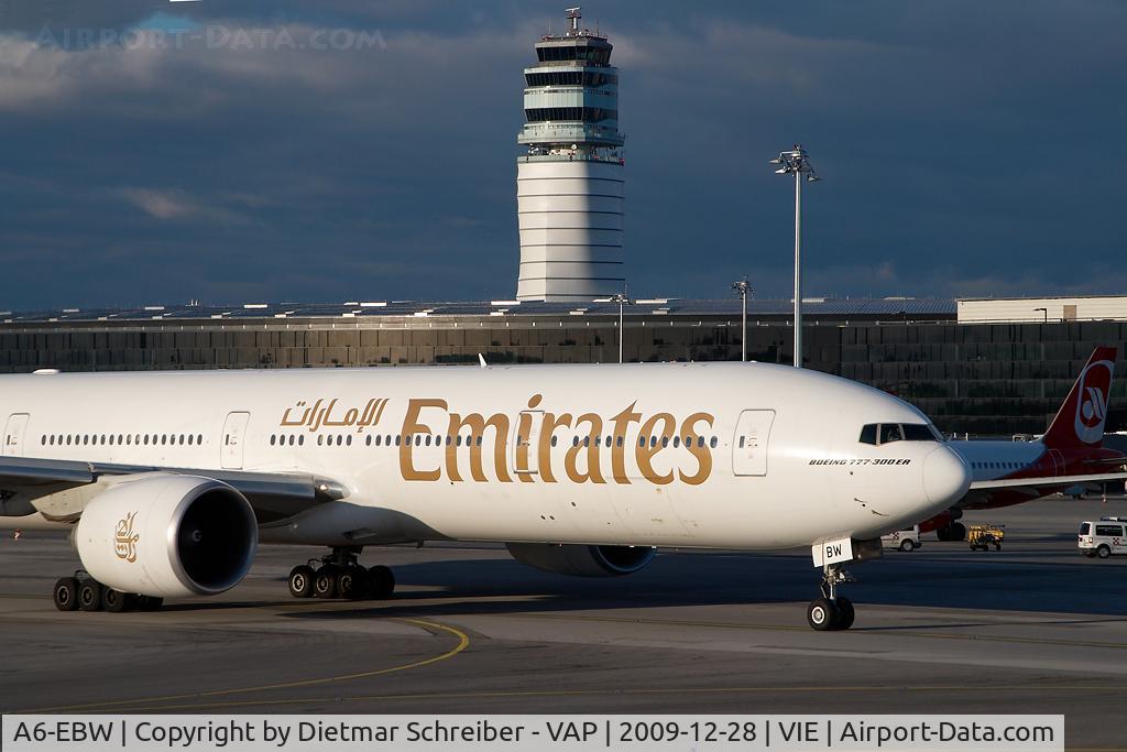 A6-EBW, 2006 Boeing 777-36N/ER C/N 32793, Emirates Boeing 777-300