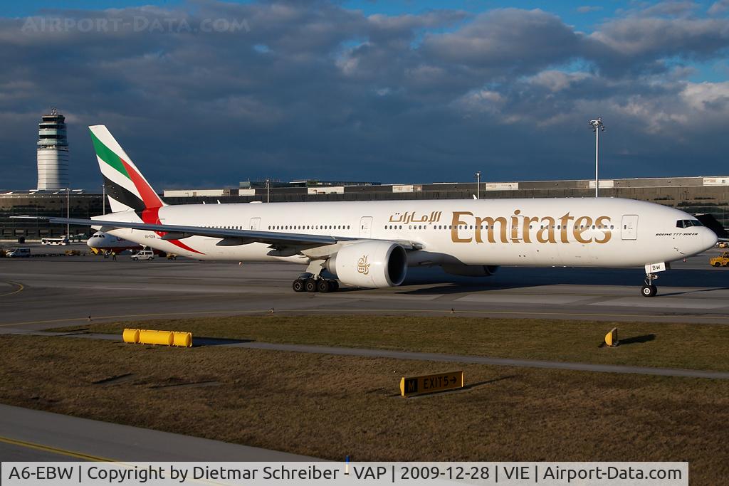 A6-EBW, 2006 Boeing 777-36N/ER C/N 32793, Emirates Boeing 777-300