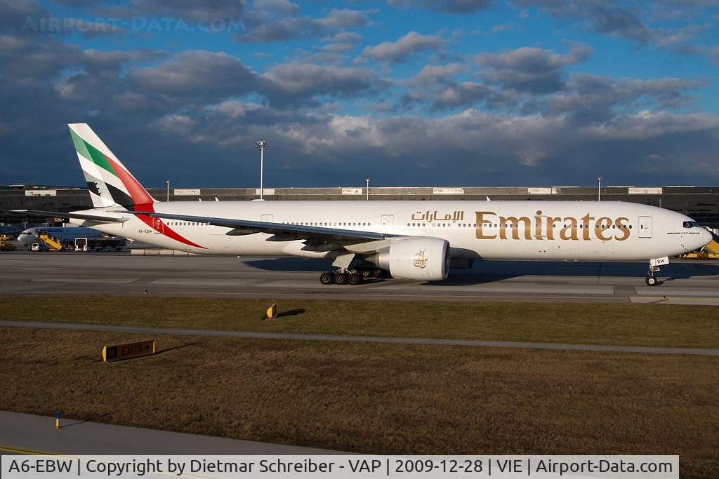 A6-EBW, 2006 Boeing 777-36N/ER C/N 32793, Emirates Boeing 777-300