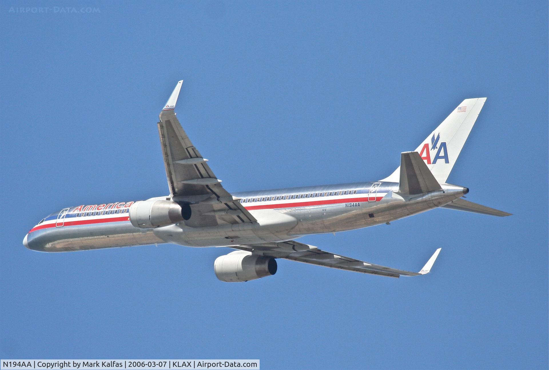 N194AA, 2001 Boeing 757-223 C/N 32388, American Airlines Boeing 757-223, 25R departure KLAX.