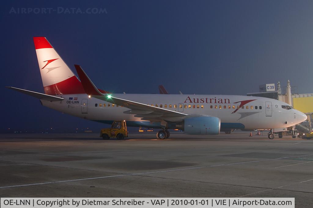 OE-LNN, 2000 Boeing 737-7Z9 C/N 30418, Austrian Airlines Boeing 737-700