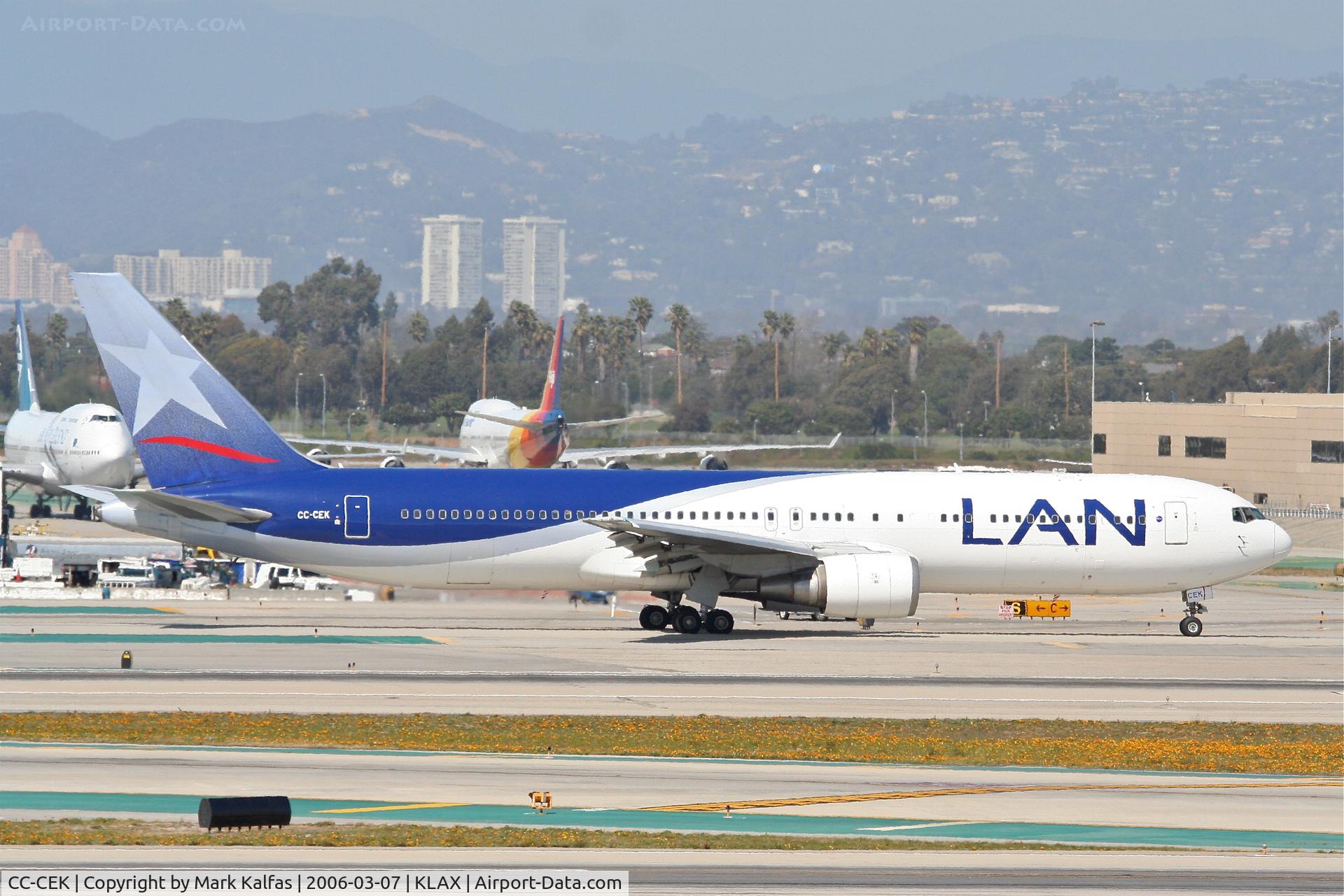 CC-CEK, 1996 Boeing 767-316/ER C/N 26329, LAN Airlines Boeing 767-316/ER  CC-CEK, taxiing for a 25R departure KLAX.
