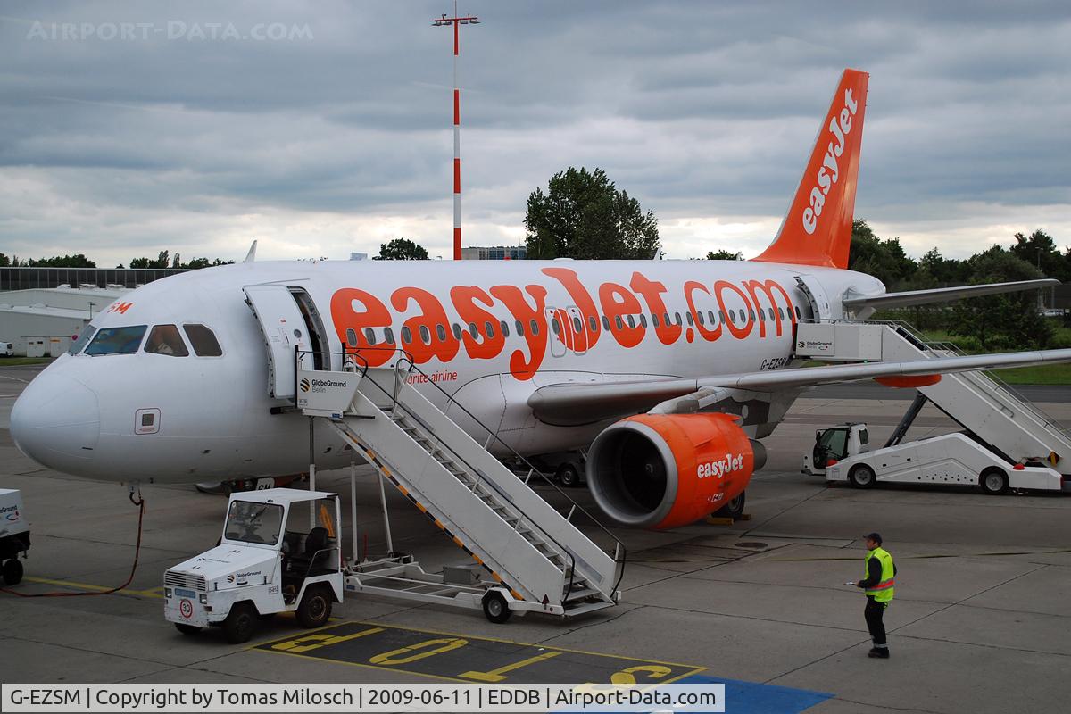 G-EZSM, 2003 Airbus A319-111 C/N 2062, 
