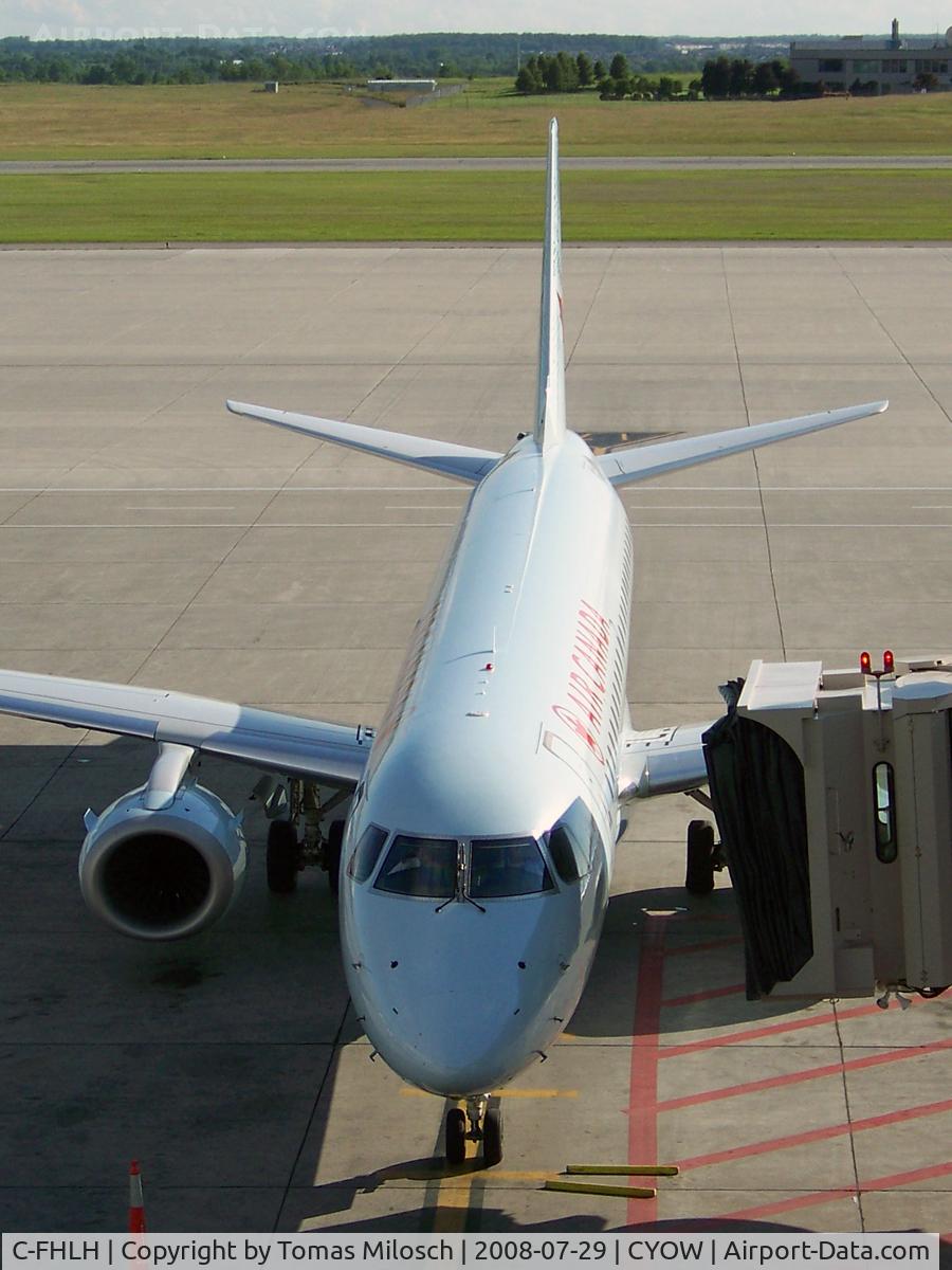 C-FHLH, 2007 Embraer 190AR (ERJ-190-100IGW) C/N 19000068, 