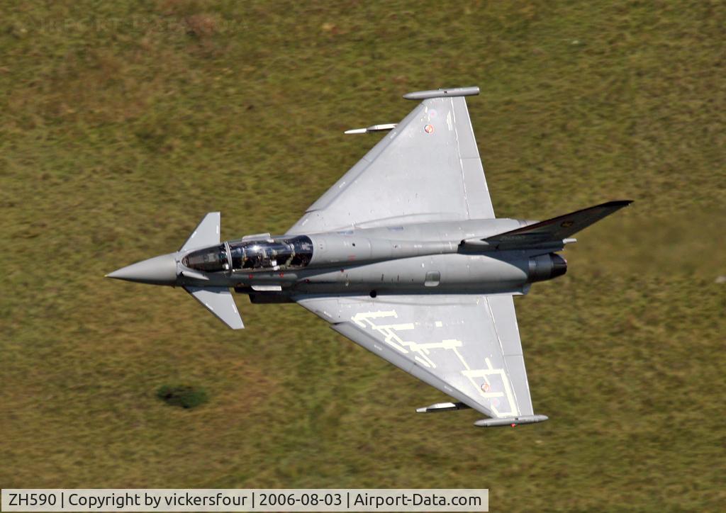 ZH590, 1997 Eurofighter EF-2000 Typhoon T1 C/N DA4, Eurofighter EF2000T (c/n DA4). BAE Trials Flight. M6 Pass, Cumbria.