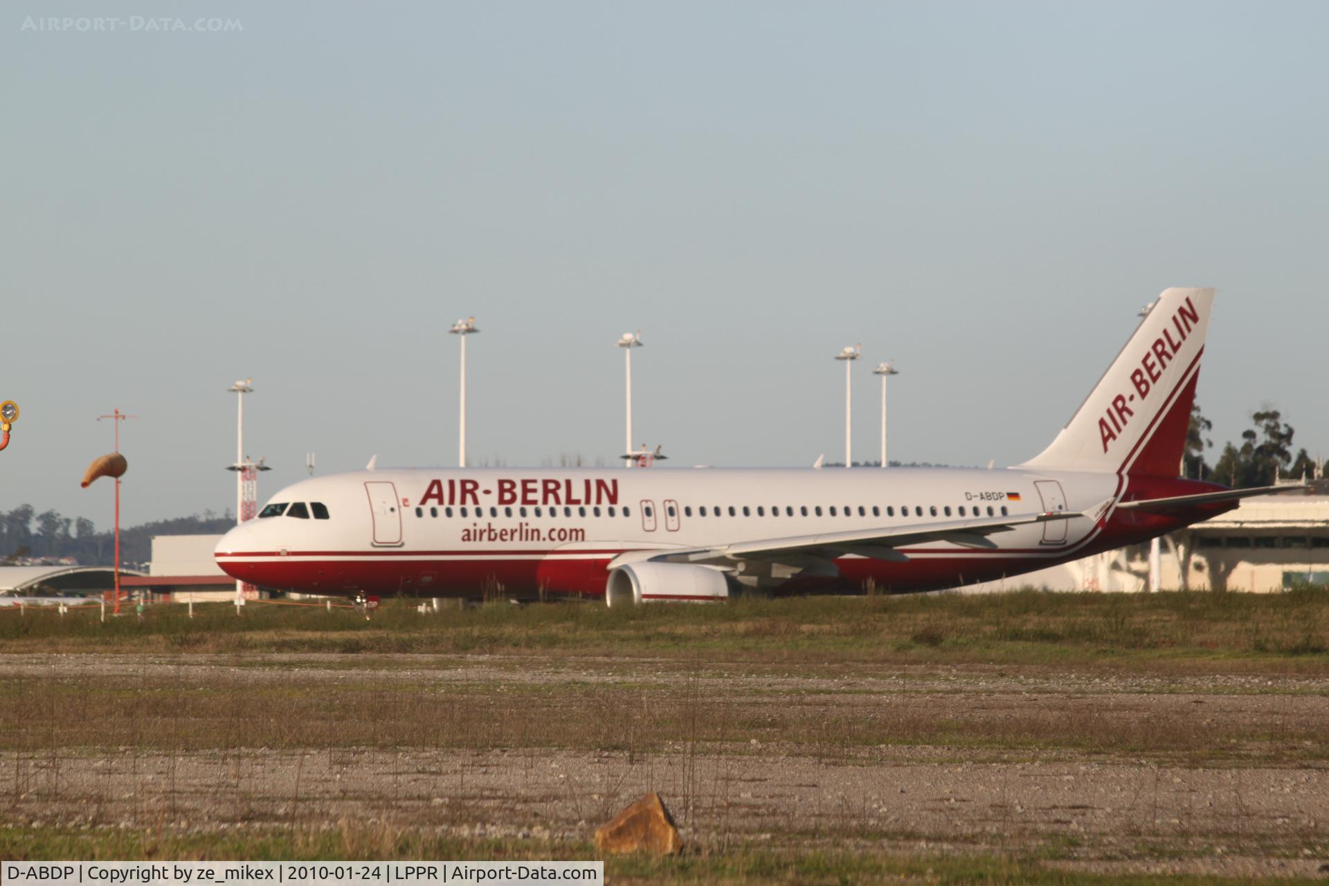 D-ABDP, 2007 Airbus A320-214 C/N 3093, Taxing for take off