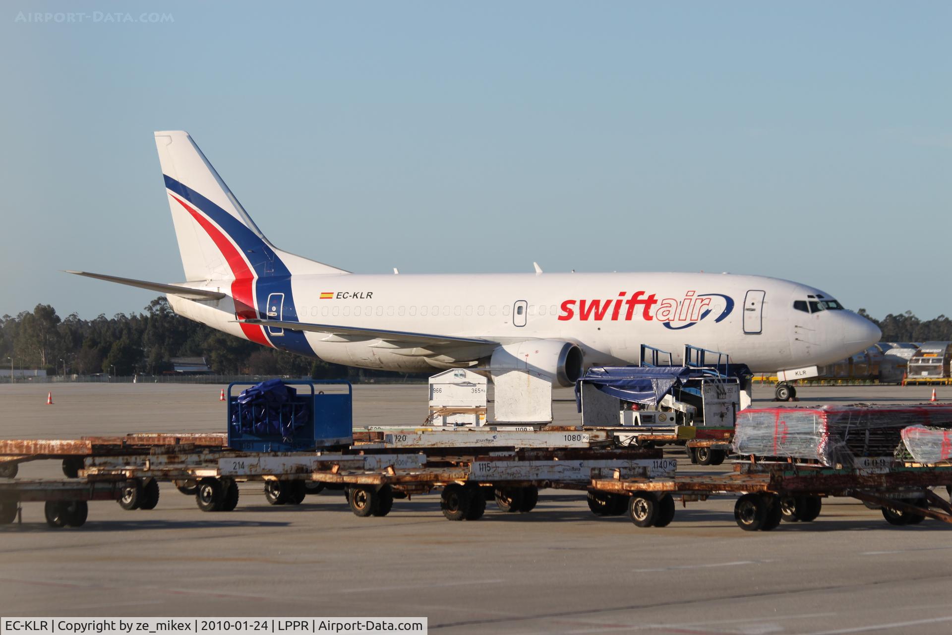 EC-KLR, 1987 Boeing 737-3Q8 C/N 23766, Boeing 737-3Q8(QC)  Parked at Cargo
