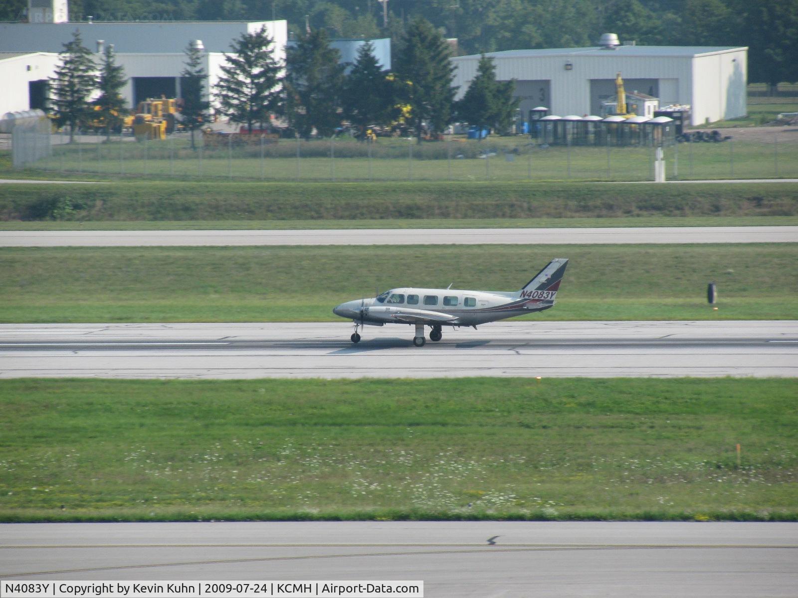 N4083Y, 1981 Piper PA-31-350 Chieftain C/N 31-8152100, Only time I've seen Labcorp during the day