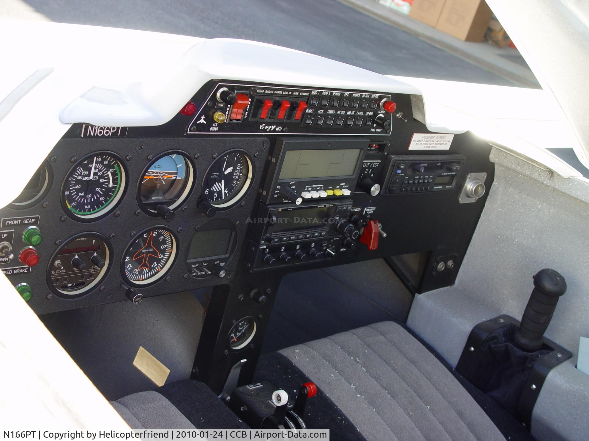 N166PT, 2000 Co-Z Cozy Mark IV C/N 200, Cockpit