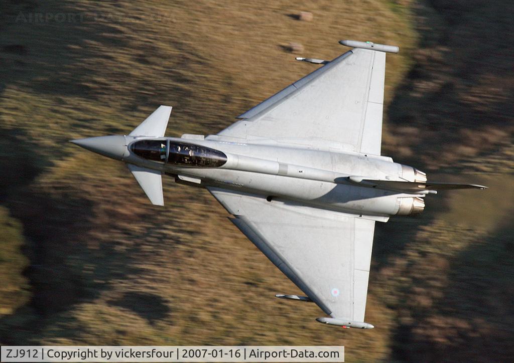ZJ912, 2004 Eurofighter EF-2000 Typhoon FGR4 C/N 0044/BS003, Royal Air Force Typhoon F2 (c/n BS003). Operated by 17 (R) Squadron, coded 'AB'. M6 Pass, Cumbria.