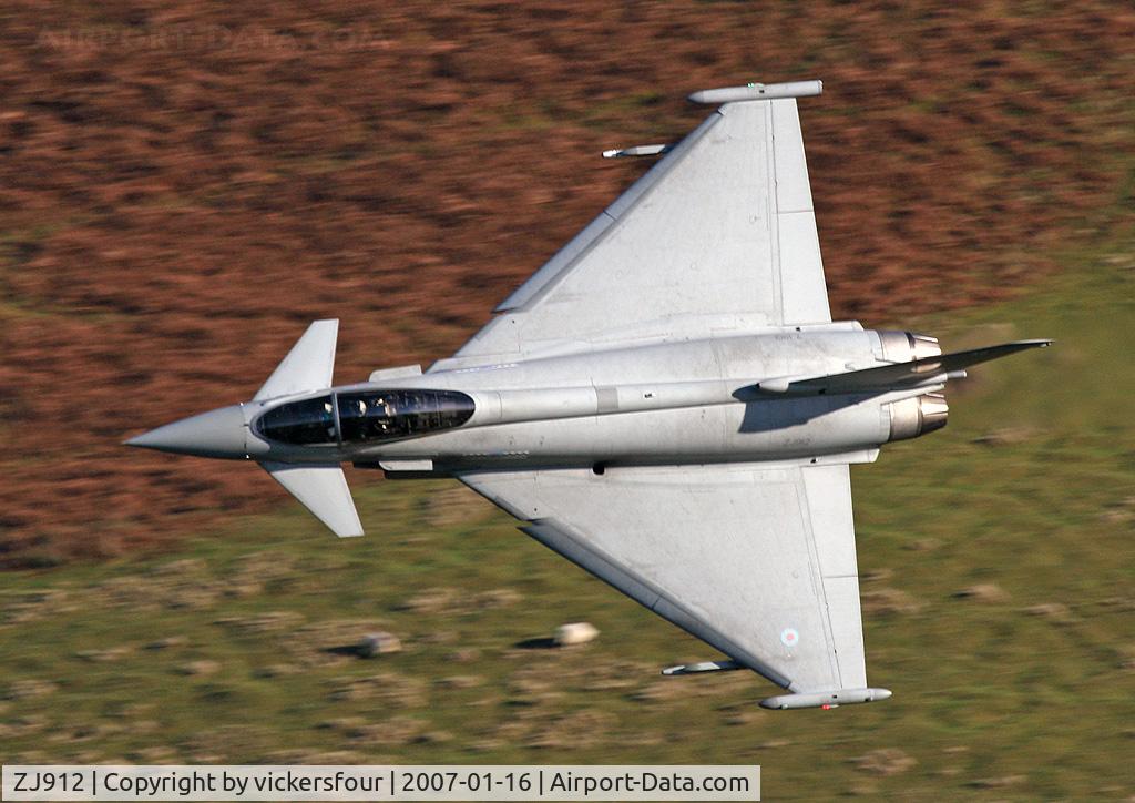 ZJ912, 2004 Eurofighter EF-2000 Typhoon FGR4 C/N 0044/BS003, Royal Air Force Typhoon F2 (c/n BS003). Operated by 17 (R) Squadron, coded 'AB'. M6 Pass, Cumbria.