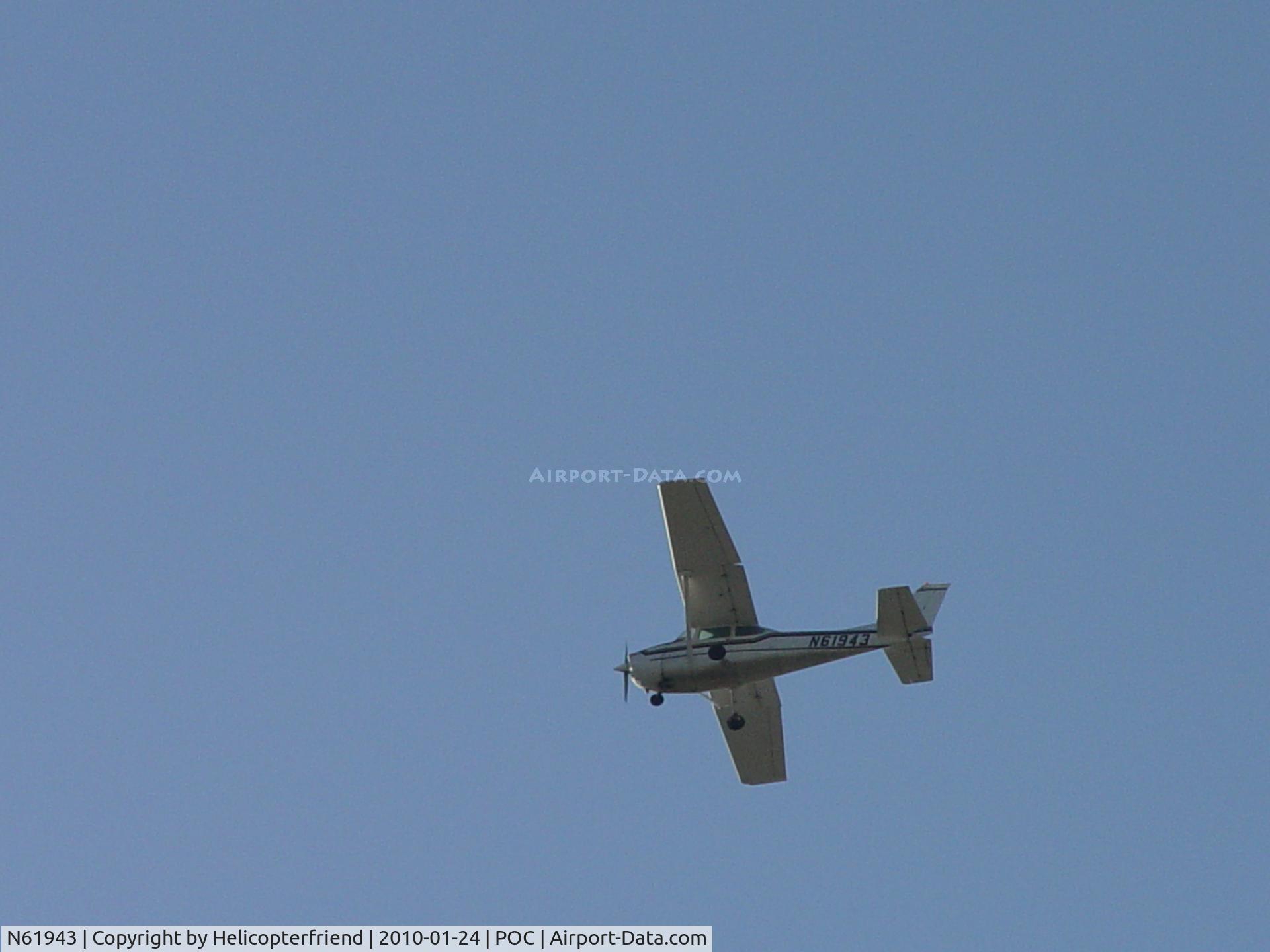 N61943, 1975 Cessna 172M C/N 17264903, Flying base leg over my house for Brackett