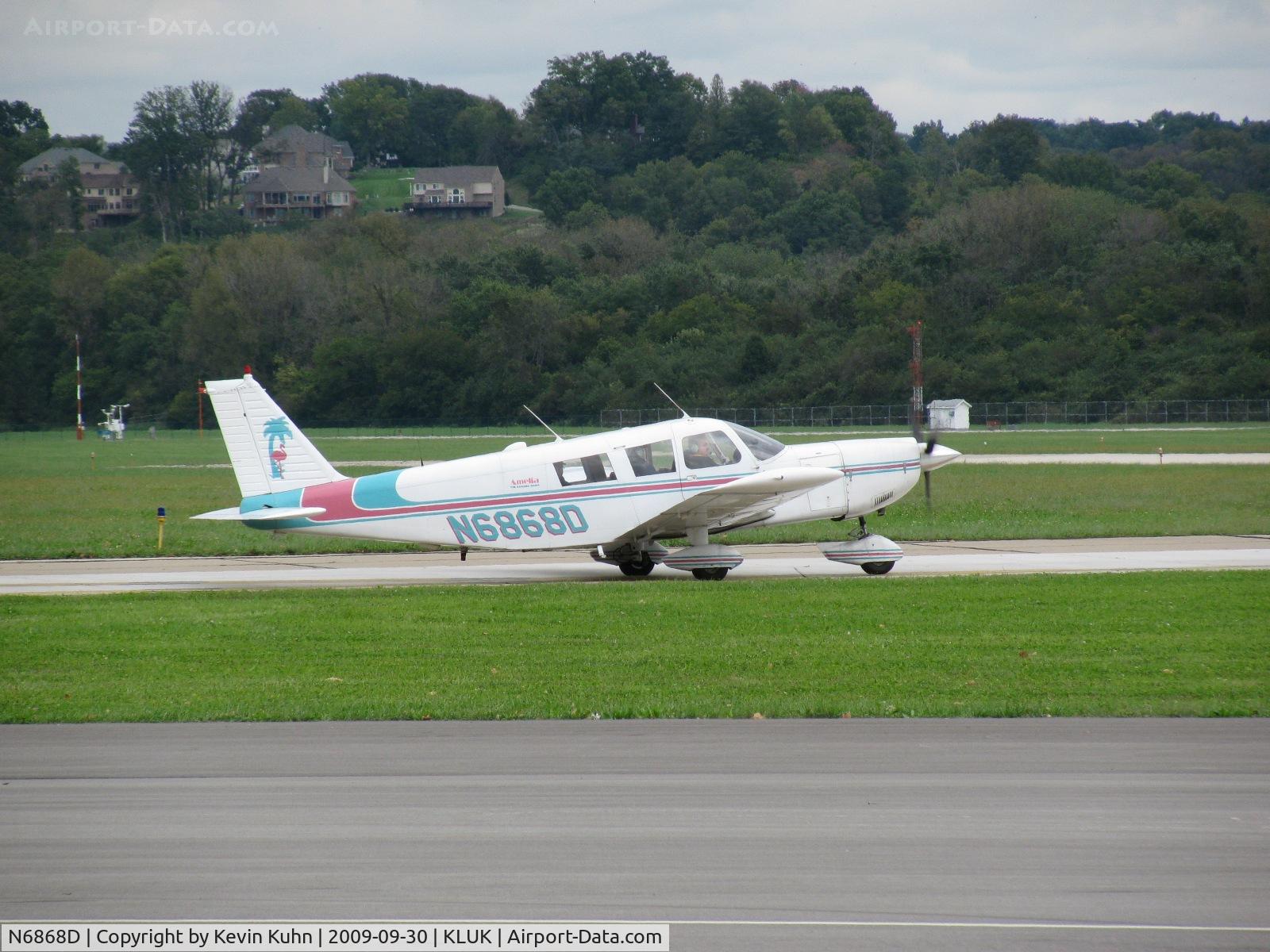 N6868D, 1969 Piper PA-32-300 Cherokee Six C/N 32-40608, 